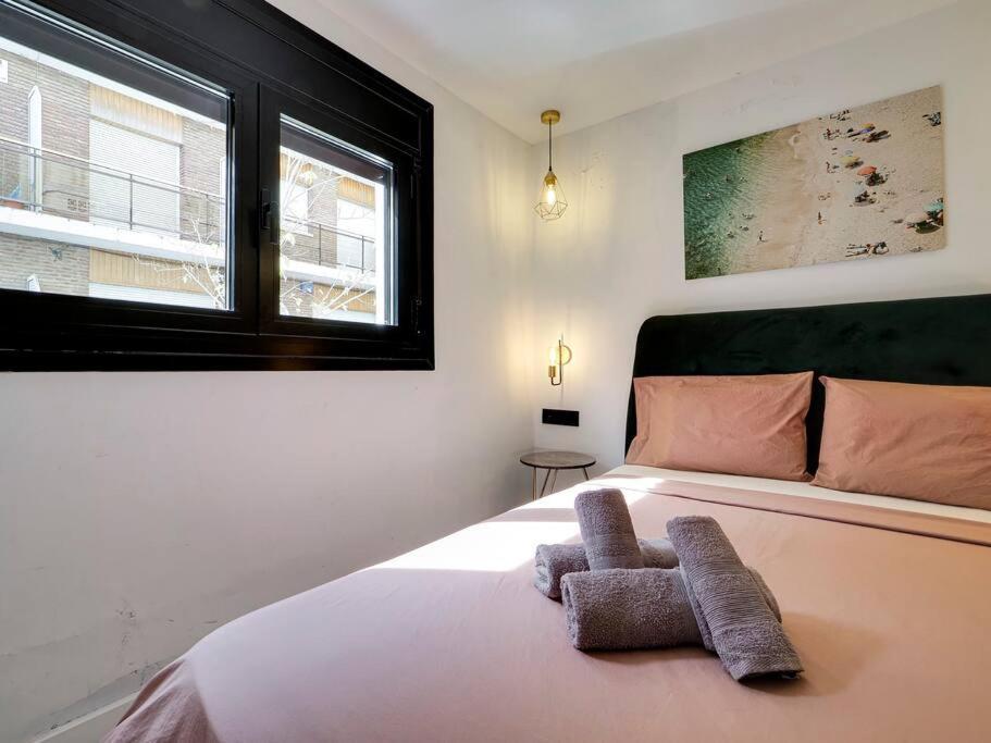 Casa Maria Townhouse- Terrace-4 Bedrooms L'Hospitalet de Llobregat Exterior foto